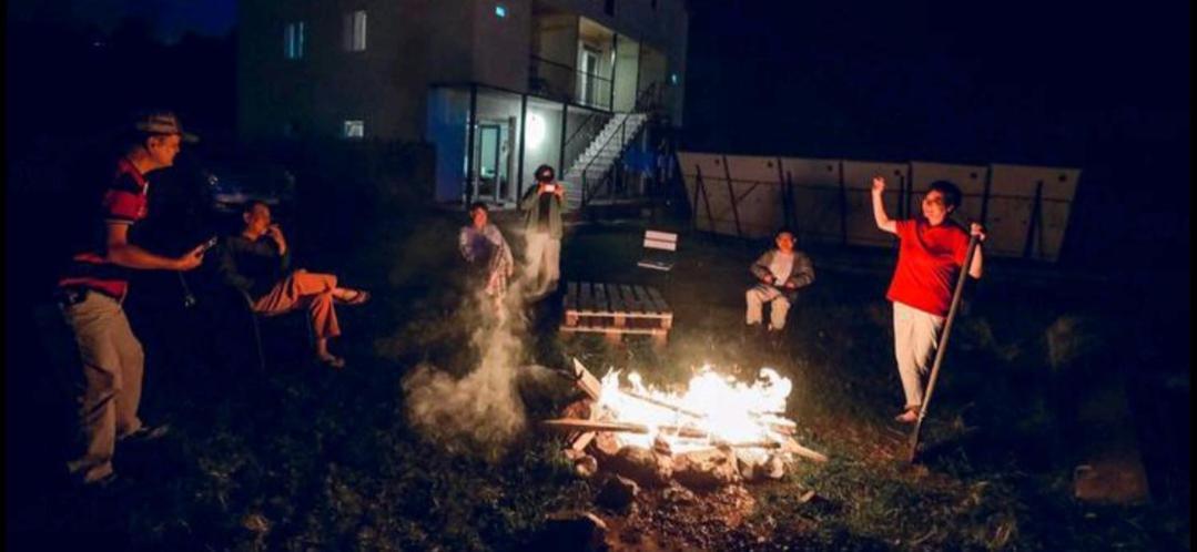 Stop House ميستيا المظهر الخارجي الصورة